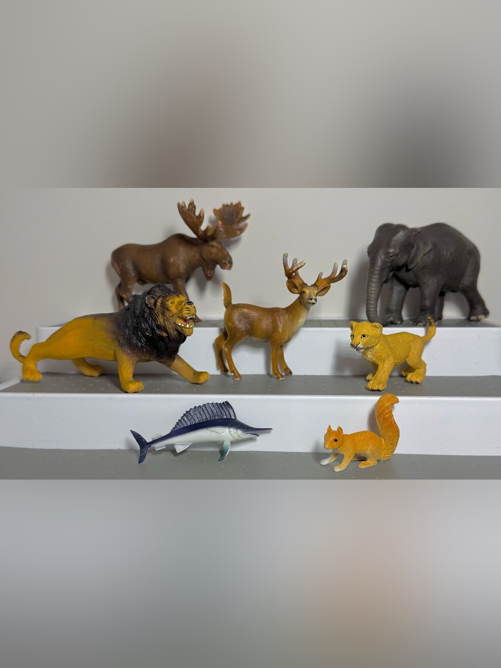 Vintage & Modern Toy Animal Figurine Lot - Set of 7 (Schleich/Safari Ltd Style